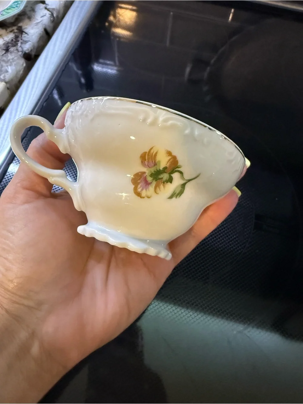 Fine Bone China Tea Cup and Saucer Set in Floral White with Gold Trim